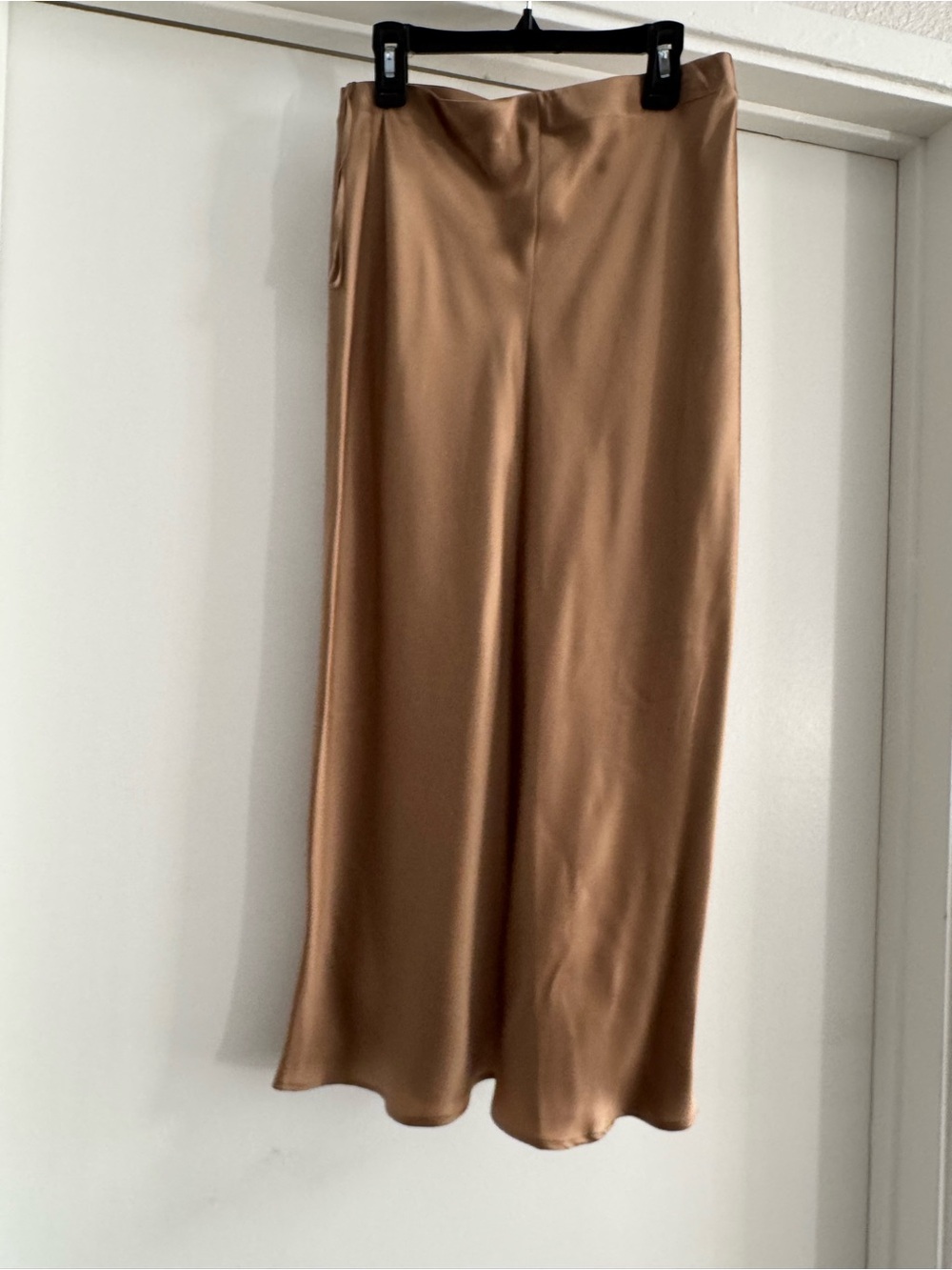L'AGENCE Women's Silk Slip Skirt — Camel - Picture 4 of 6